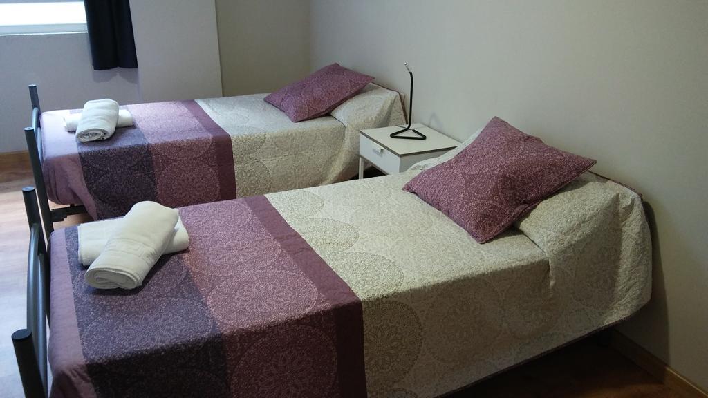 Alma Del Camino - Rooms & Albergue Sarria Buitenkant foto