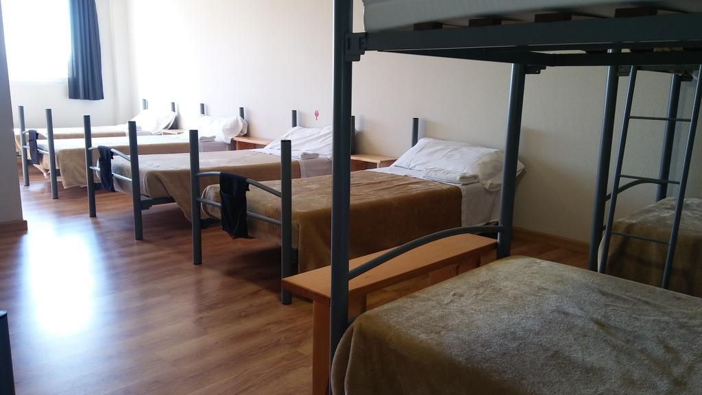 Alma Del Camino - Rooms & Albergue Sarria Buitenkant foto